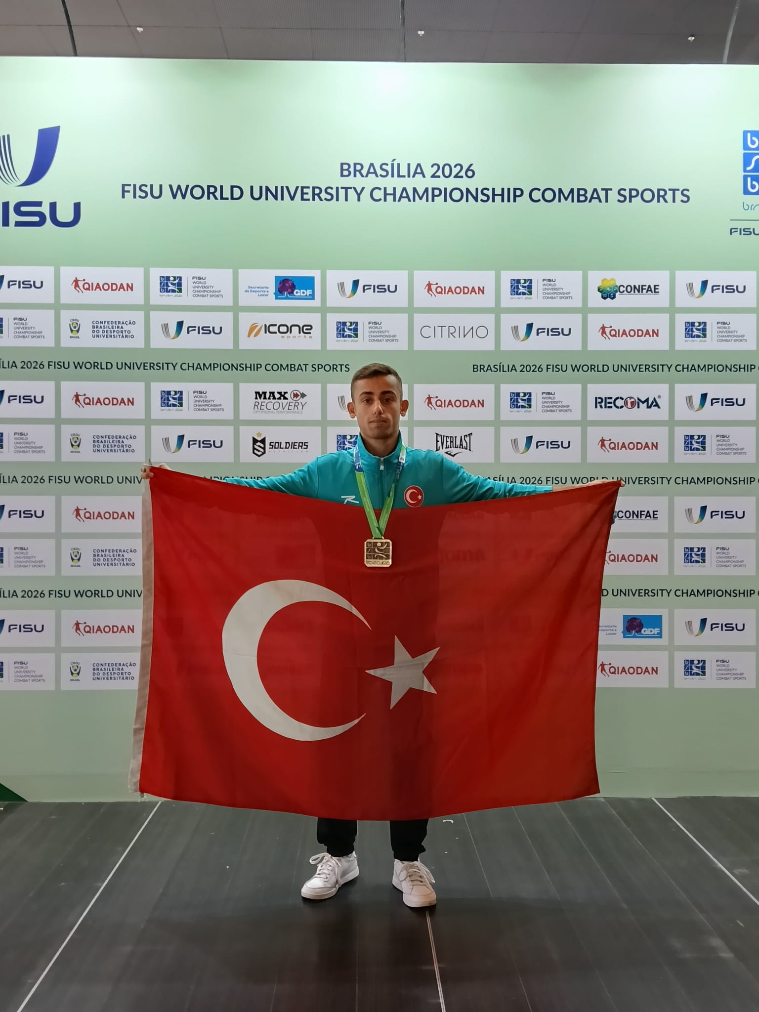 Dünya Üniversiteler Dövüş Sporları Şampiyonası’nda Altın Madalya Gururu