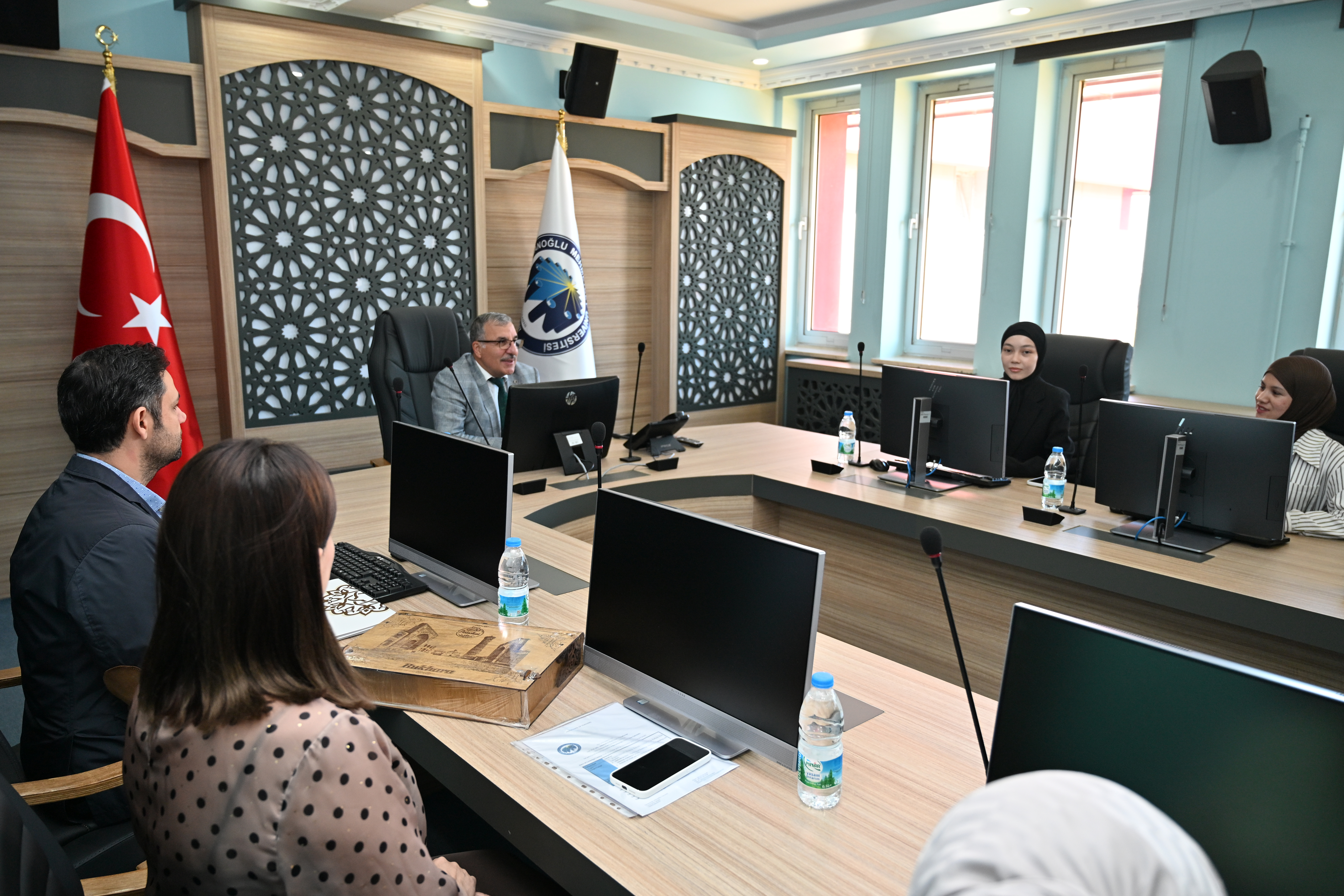 ÖZBEKİSTAN HEYETLERİNDEN KMÜ’YE ZİYARET