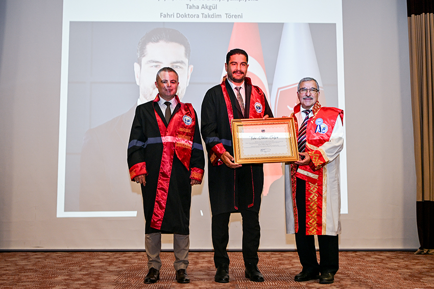 KMÜ’DE AKADEMİK VE SPORTİF BAŞARILAR ÖDÜLLENDİRİLDİ