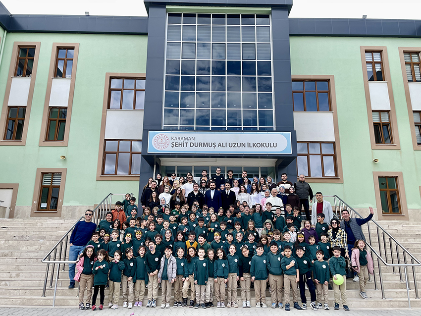 GENÇ EĞİTİMCİLER GELECEĞE DOKUNDU