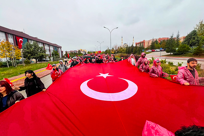 KMÜ’DE 29 EKİM CUMHURİYET BAYRAMI ETKİNLİKLERİ DÜZENLENDİ
