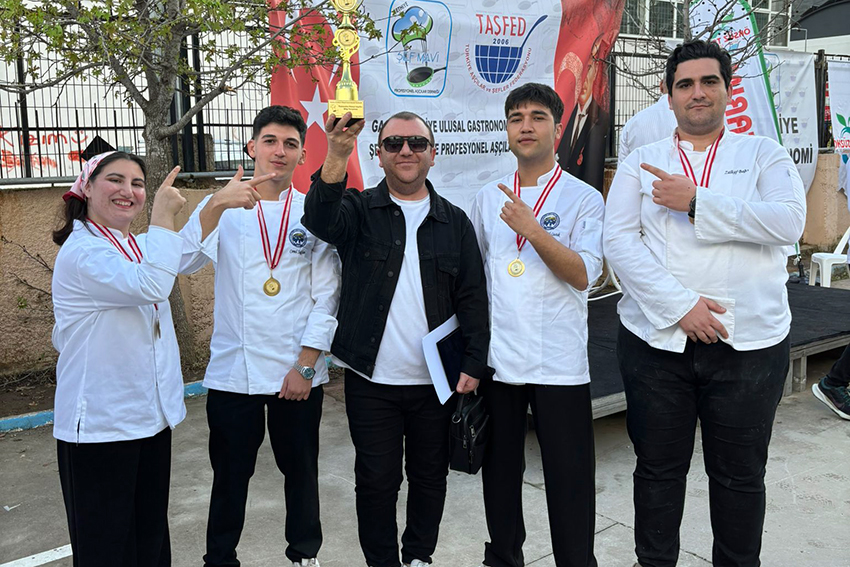 KMÜ’LÜ GASTRONOMİ ÖĞRENCİLERİNDEN GASTROFETHİYE’DE ALTIN BAŞARI