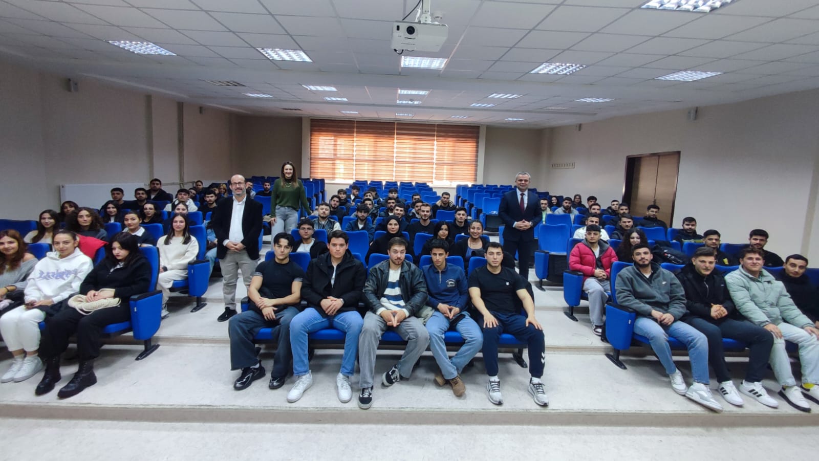 Beden Eğitimi ve Spor Öğretmenliği Bölümü Öğrencileri ile Değerlendirme Toplantısı