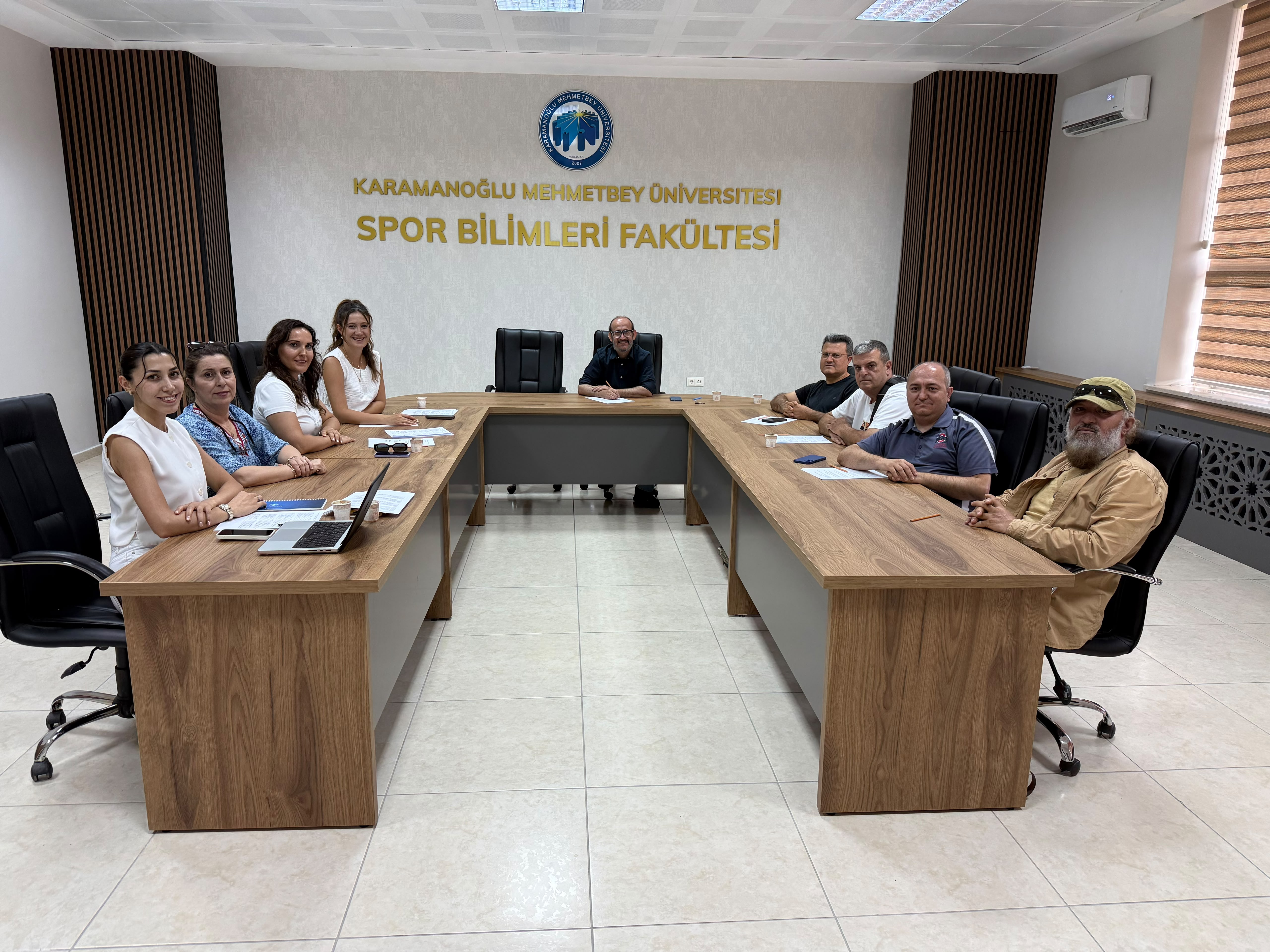 Beden Eğitimi ve Spor Öğretmenliği Bölüm Kurulu Toplantısı Gerçekleştirildi
