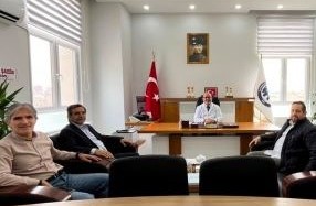 Tıp Öğretim Üyelerinden Ziyaret