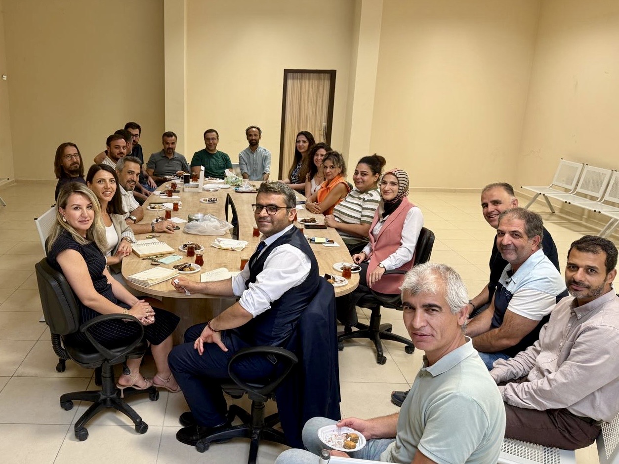 Edebiyat Fakültesi Dekanlığından Bölümlere İade-i Ziyaret