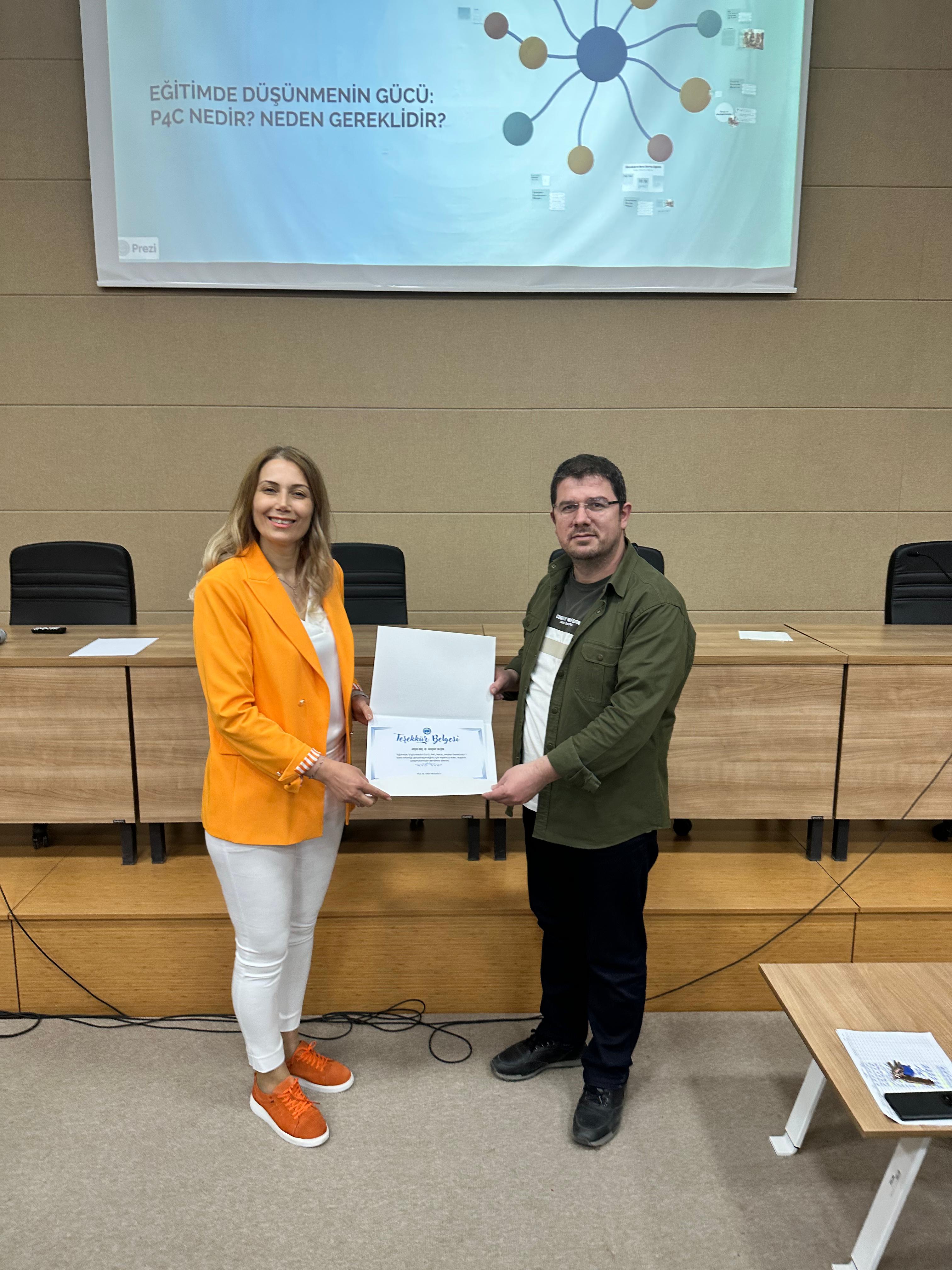 Fakültemizde “Eğitimde Düşünmenin Gücü: P4C” Konulu Konferans Düzenlendi