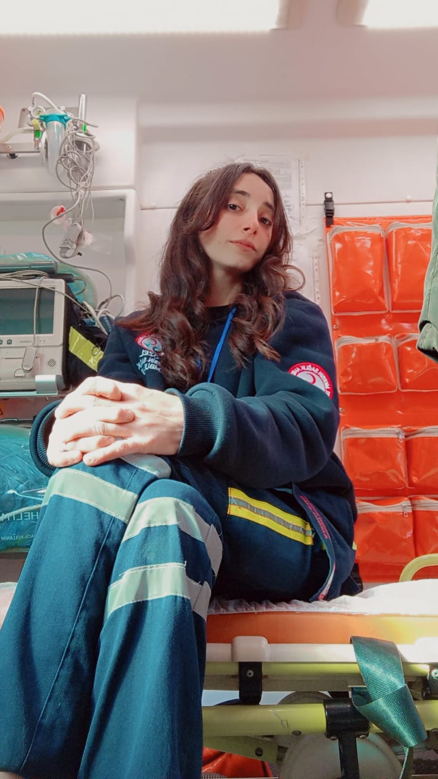 İlk ve Acil Yardım Programı Mezunlarından Bahar SAĞIN Mersin'de Özel Bir Ambulans Firmasında İşbaşı Yapmıştır.