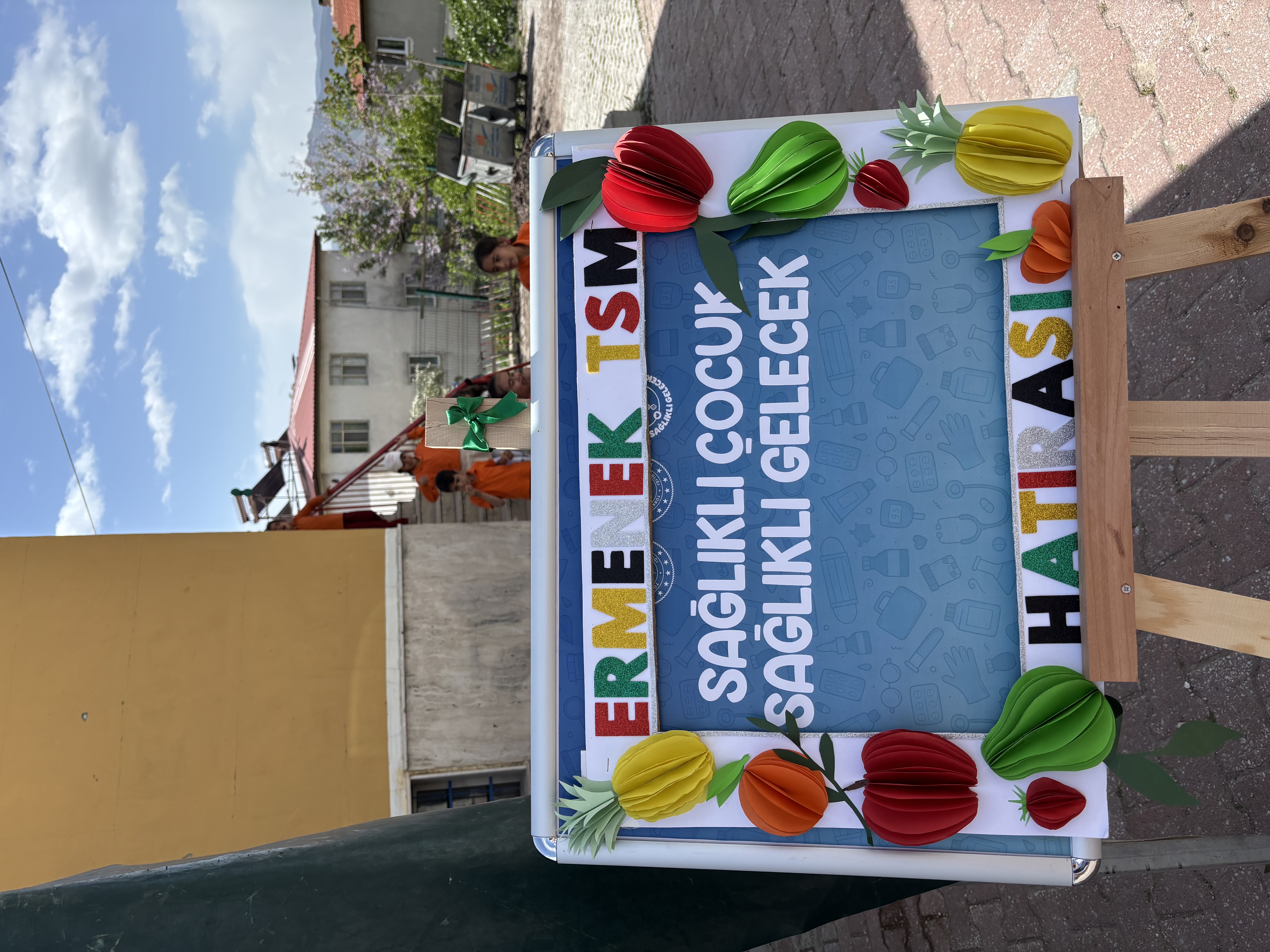 "SAĞLIKLI ÇOCUK SAĞLIKLI GELECEK" temalı proje