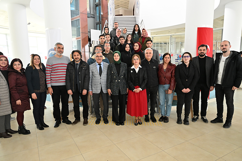 Doç. Seda DİLAY'dan AİLE -EBEDİ HAZİNE" temalı kişisel sergi