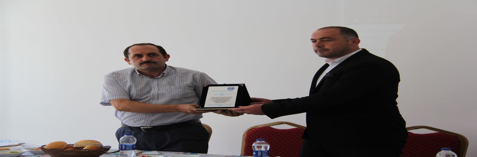 Müdürlük Görevi Devir Teslim Töreni Plaket Takdimi
