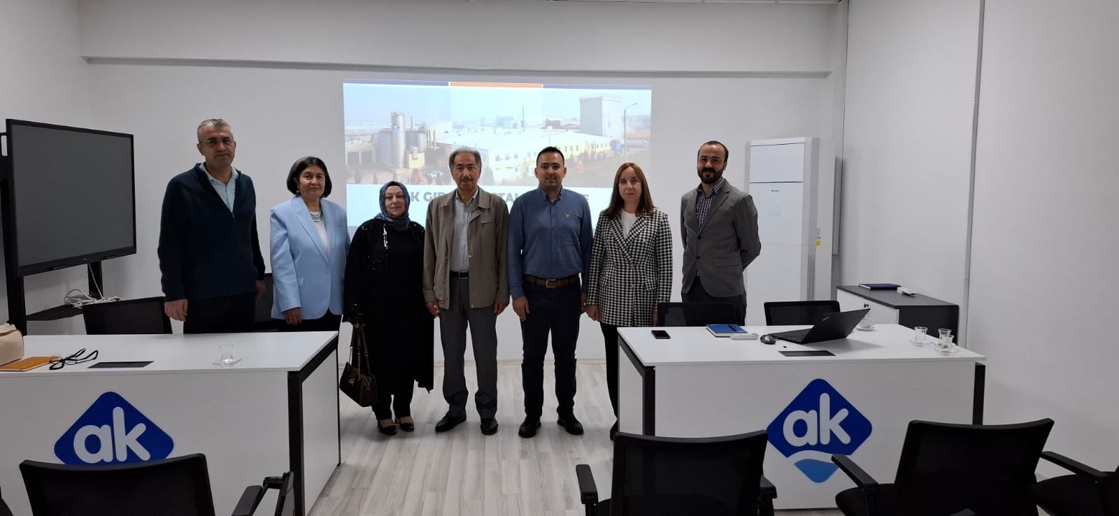 Fakültemiz Kimya Bölümünün Ak Gıda Fabrikası Ziyareti