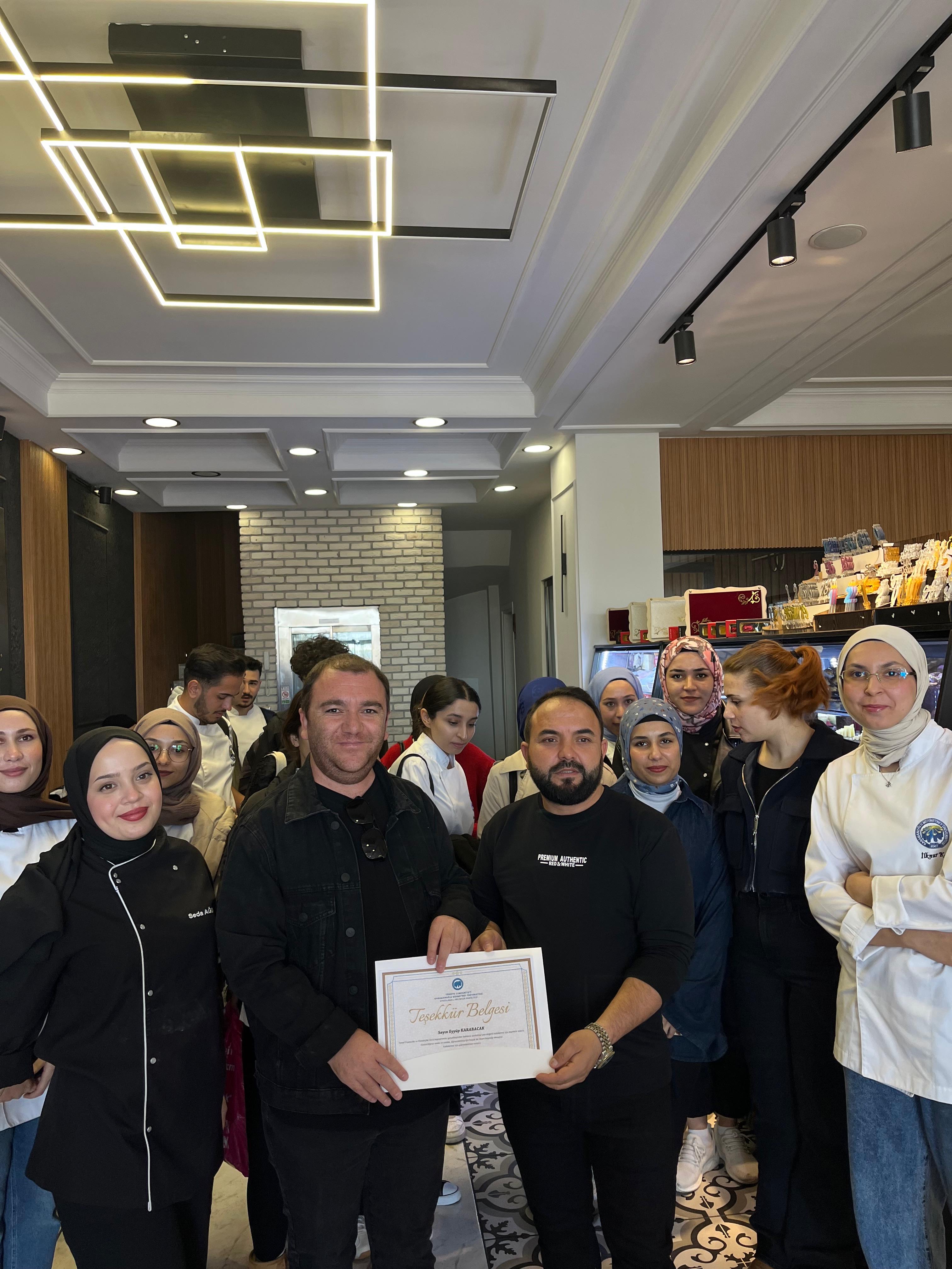 Gastronomi Öğrencilerinden Işıkoğulları Pastanesine Uygulamalı Teknik Gezi