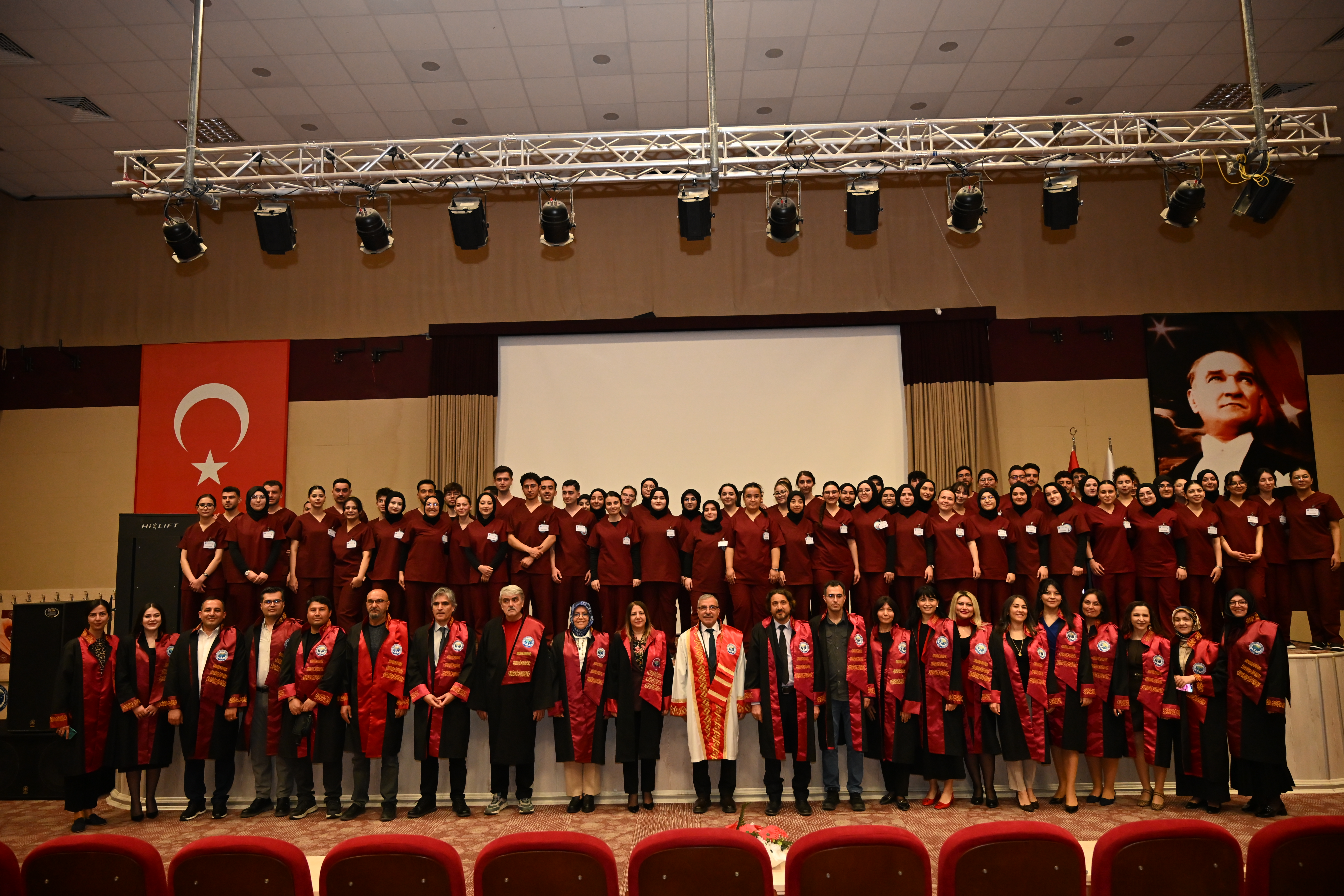 Hemşirelik Bölümü Forma Giyme Töreni Gerçekleştirildi