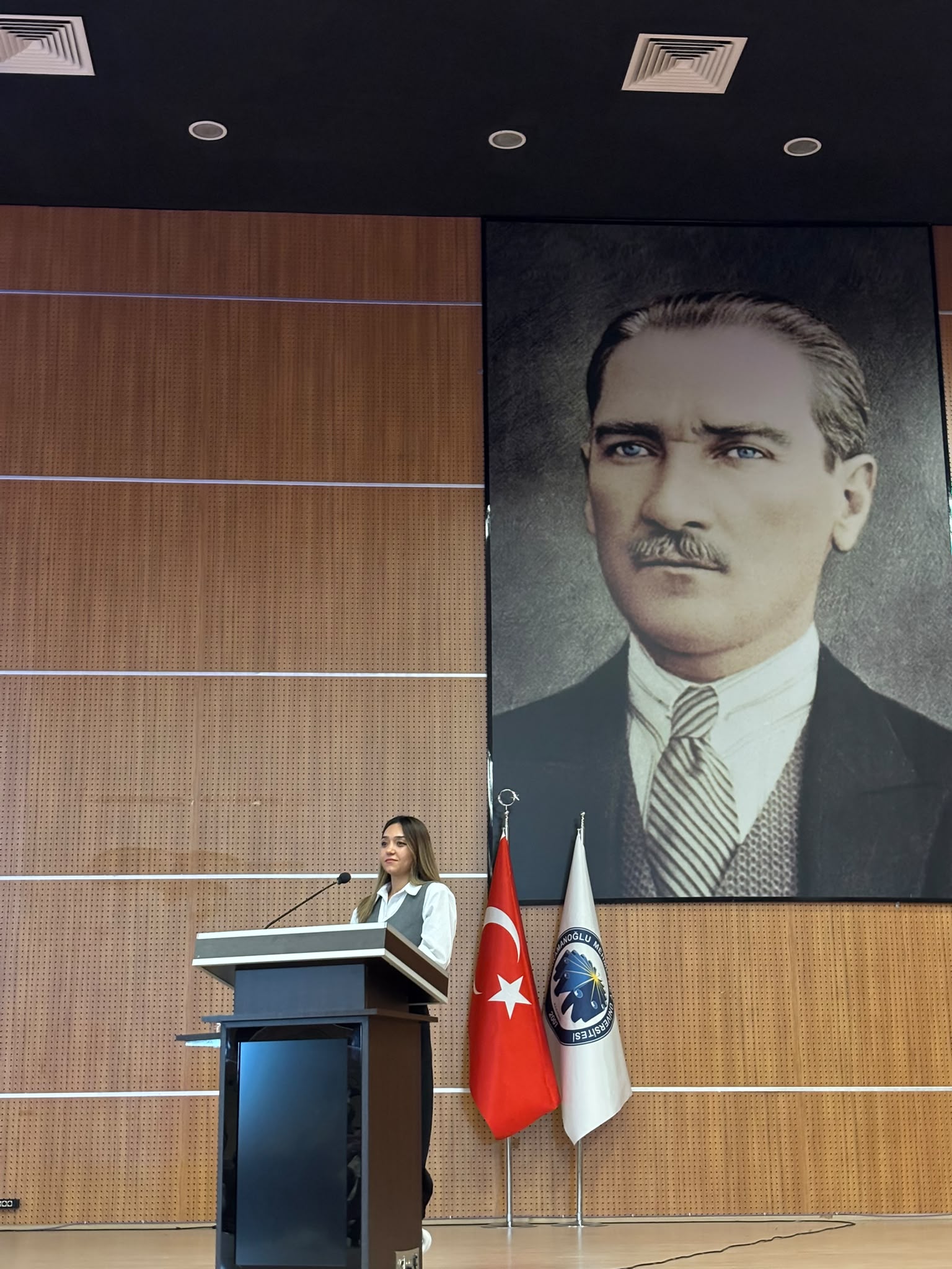 Yeni Öğrenciler İçin “Üniversitede Güvenli Yaşam” Sunumu Gerçekleştirildi