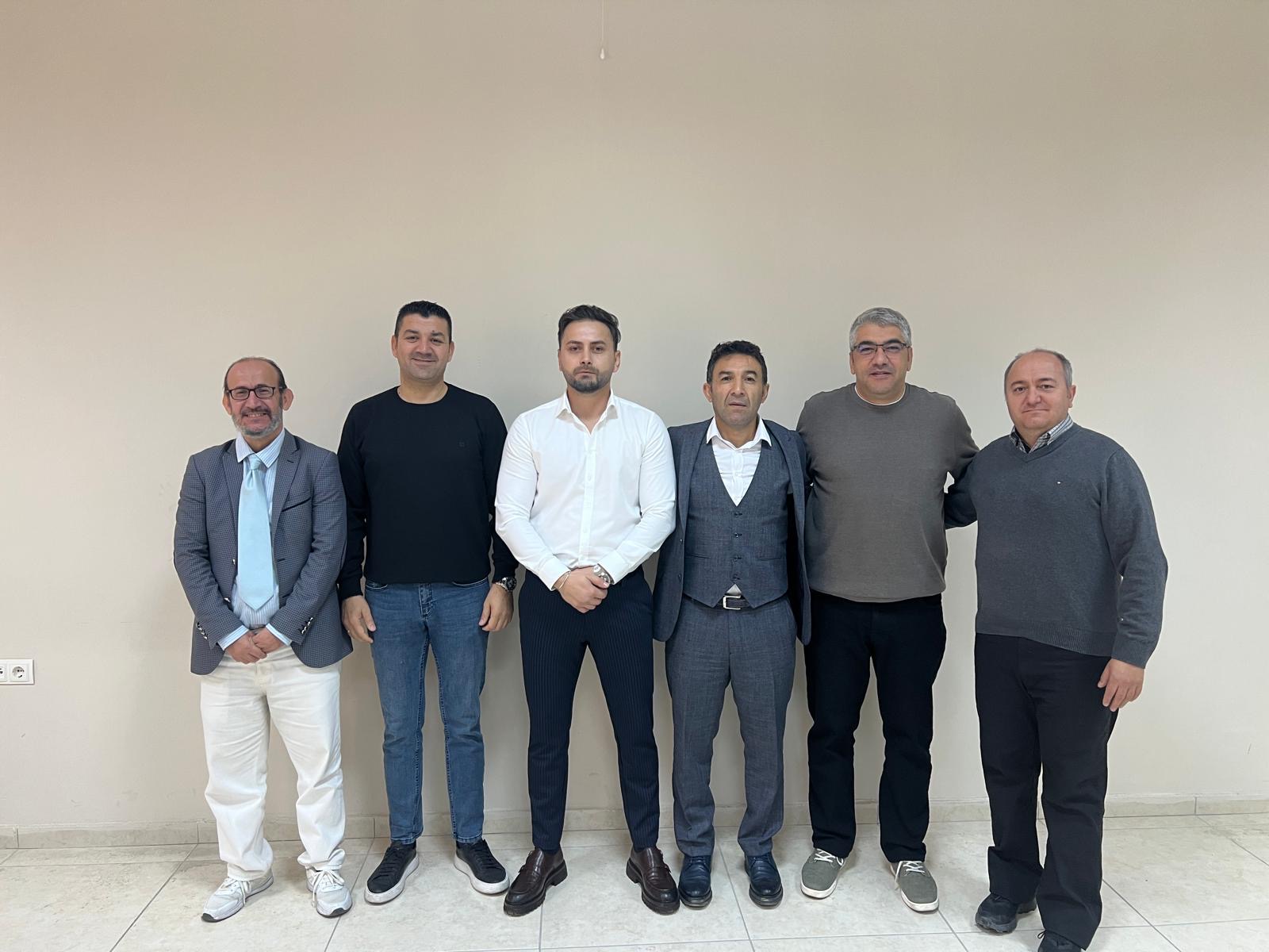 Beden Eğitimi ve Spor ABD Doktora Programı Öğrencisi Hikmet ÇEKÇEOĞLU Yeterlik Sınavını Başarıyla Tamamladı