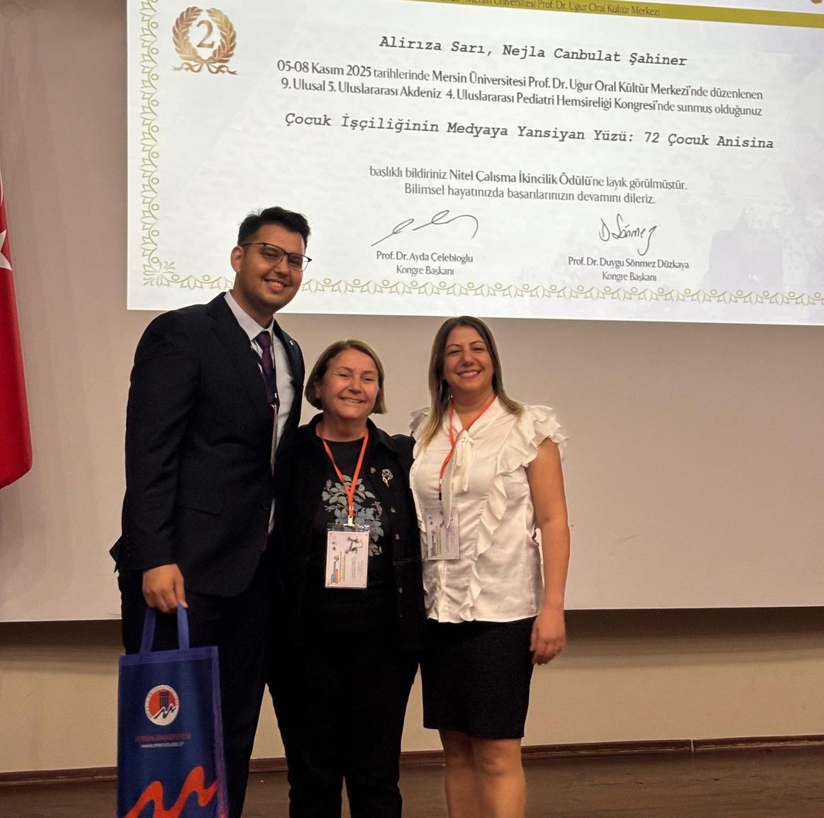 Çocuk Sağlığı ve Hastalıkları Hemşireliği Yüksek Lisans Öğrencisi Alirıza SARI Pediatri Hemşireliği Kongresinden Ödülle Döndü