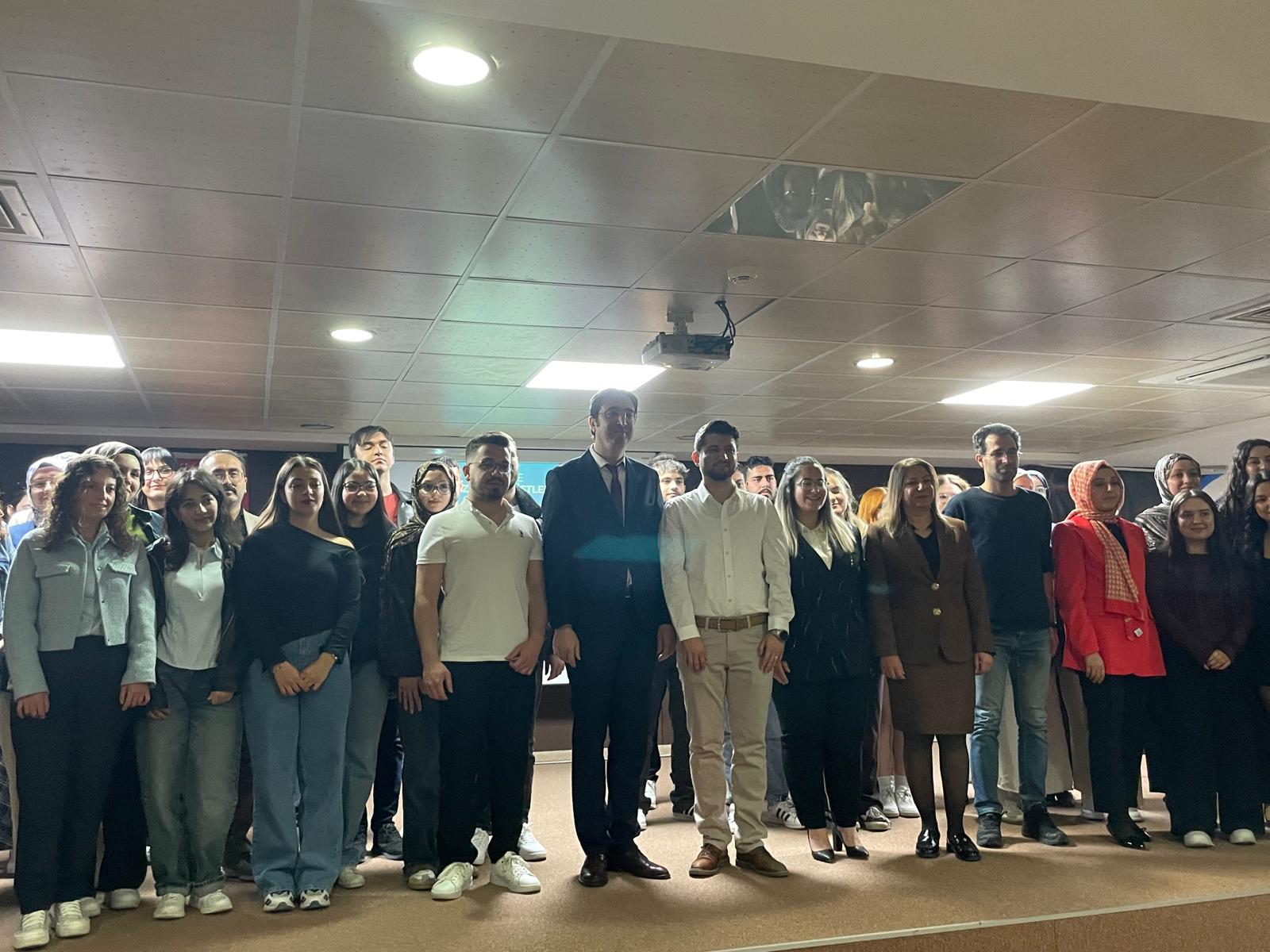 “Kamudan Özele; İyileşme Yolculuğunda Fizyoterapistin Rolü” Etkinliği Gerçekleştirildi