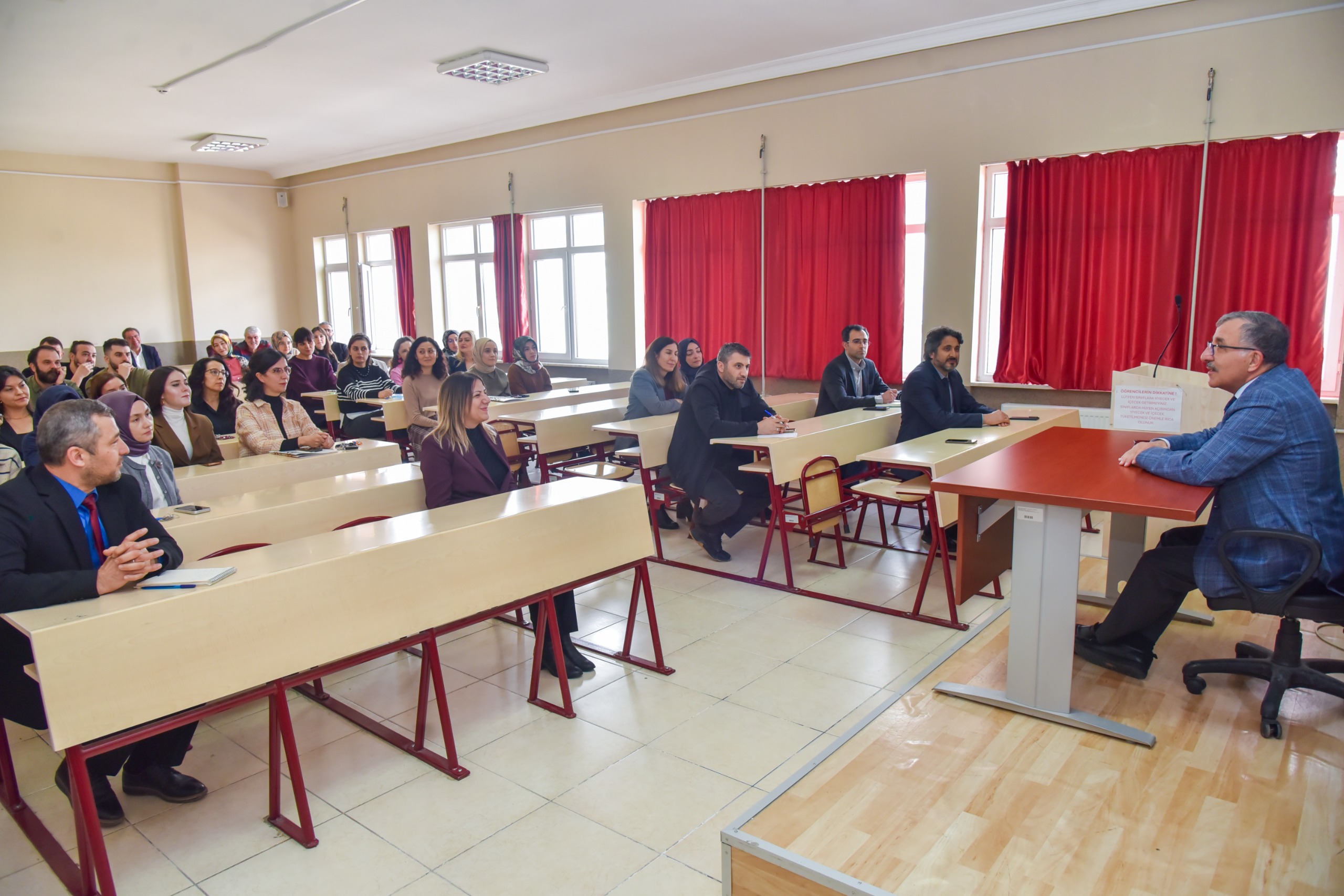 Fakültemiz 2025-2026 Eğitim-Öğretim Yılı Bahar Yarıyılı Akademik Kurul Toplantısı Gerçekleştirildi