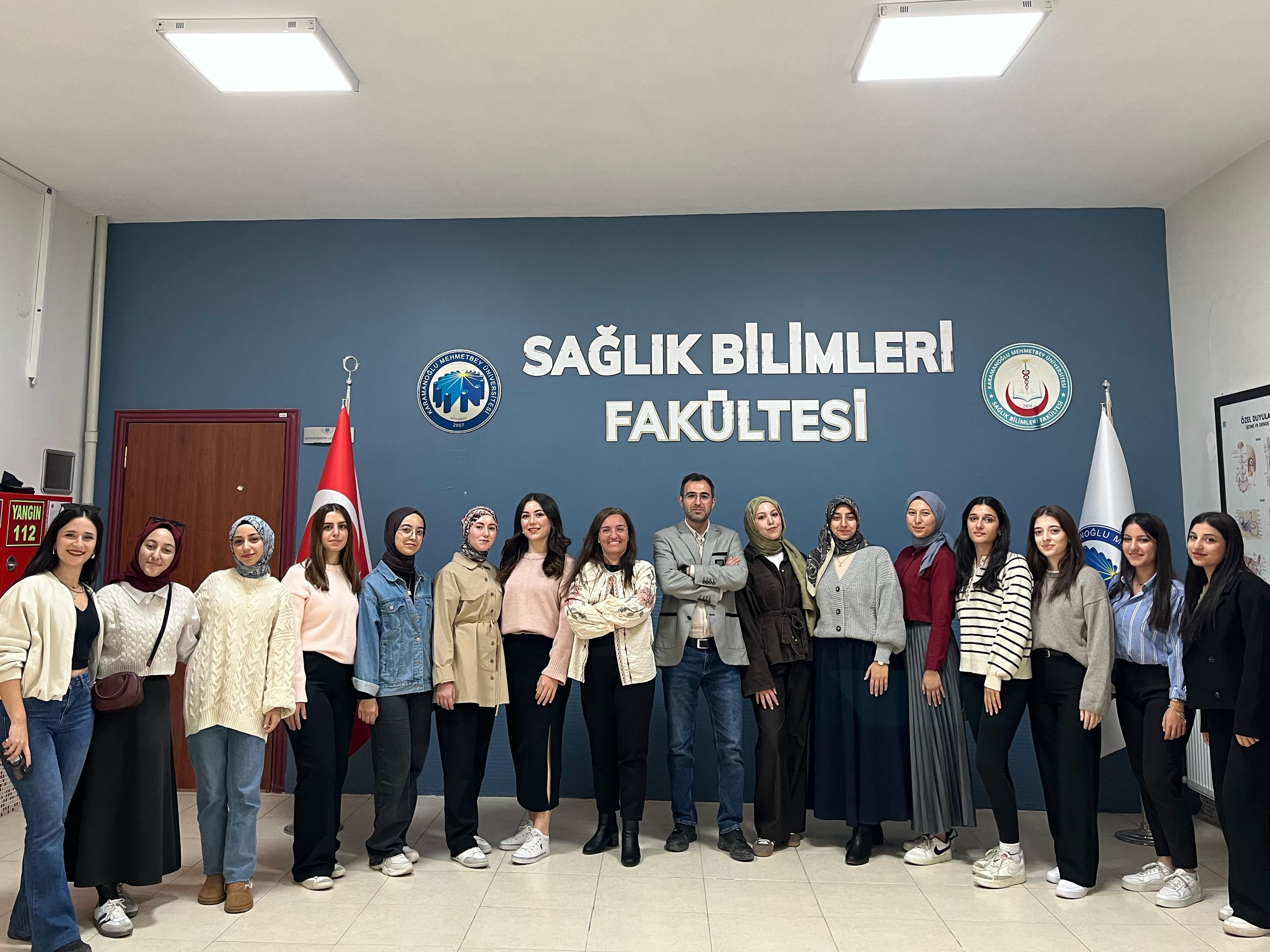 Fakültemiz Bünyesinde 'Çocukla Gelecek' Öğrenci Topluluğu Kurulmuştur