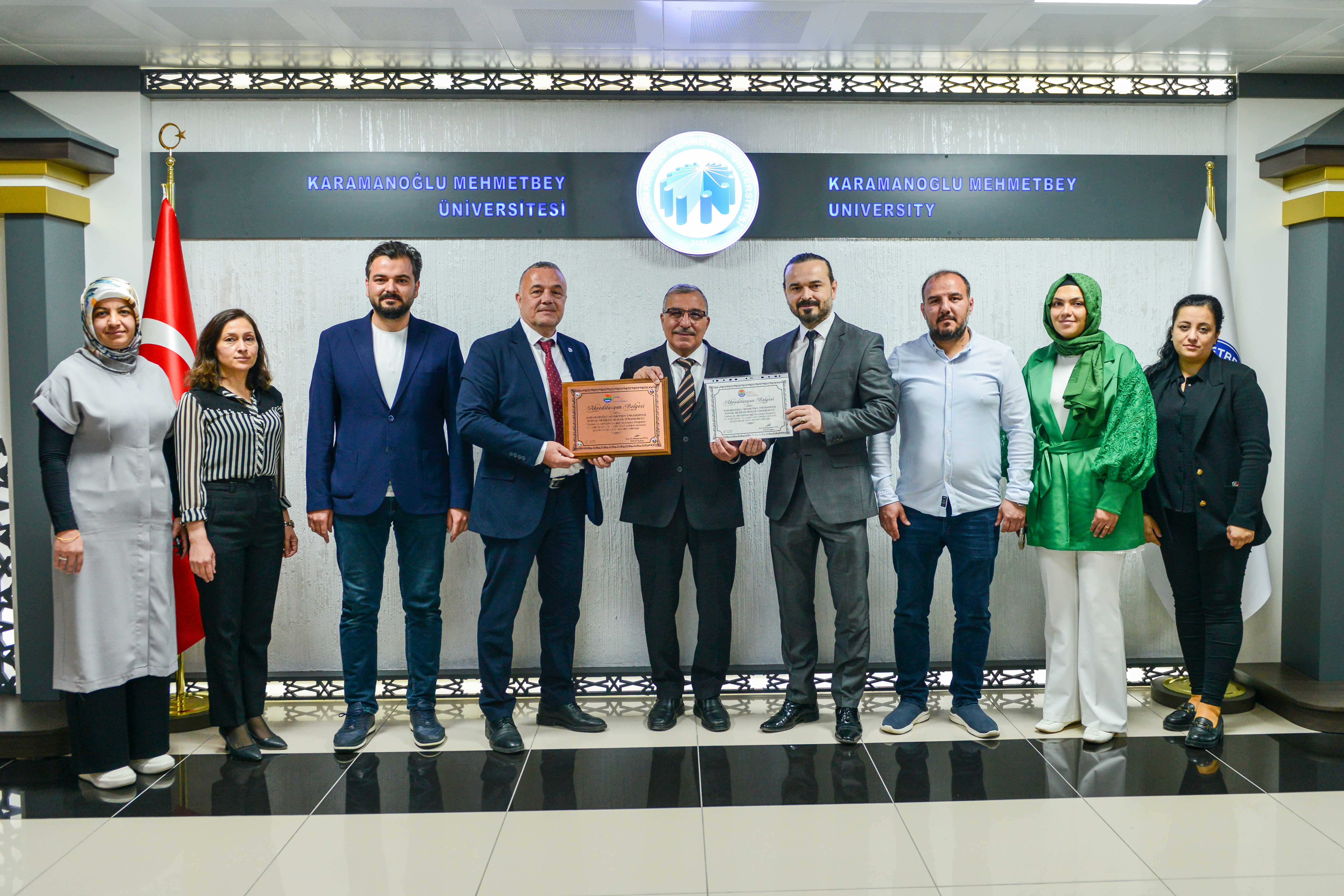 Turizm ve Otel İşletmeciliği Programına TURAK Akreditasyon Belgesi Takdim Edildi