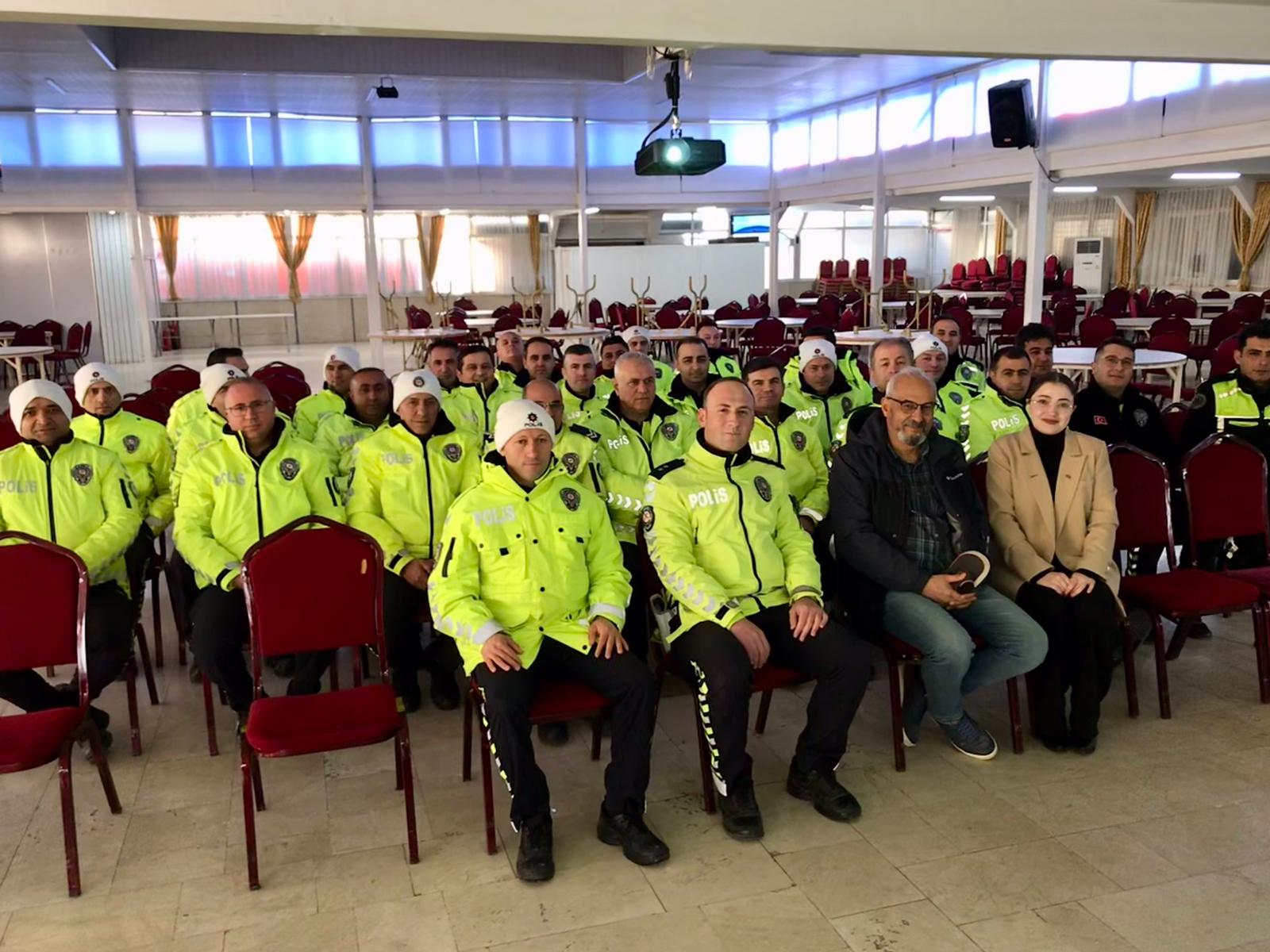 Trafik Polislerine İletişim Odaklı Eğitim