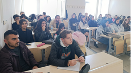 Miyopi Kontrolünde Yeni Nesil Gözlük Camları” konulu çevrim içi bir seminer gerçekleştirilmiştir.