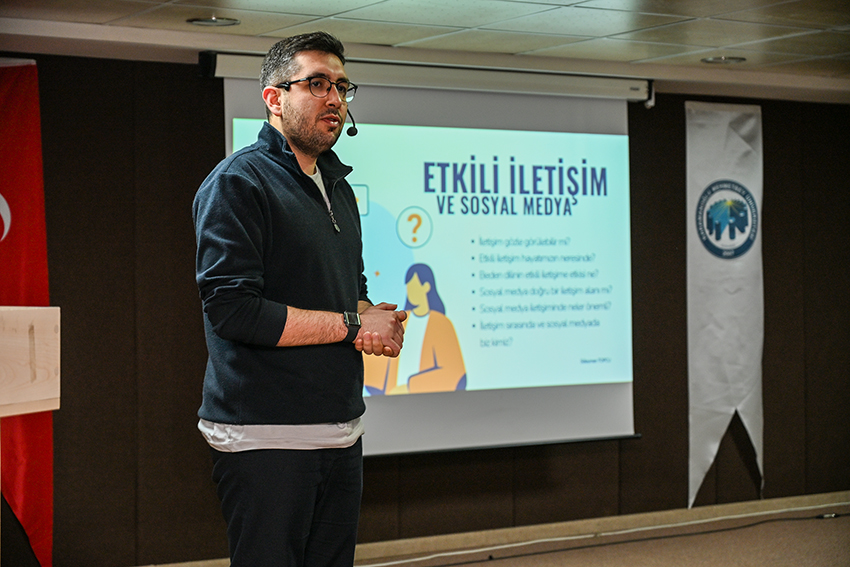 İş ve Uğraşı Topluluğu tarafından “Etkili İletişim ve Sosyal Medya” temalı seminer gerçekleştirildi