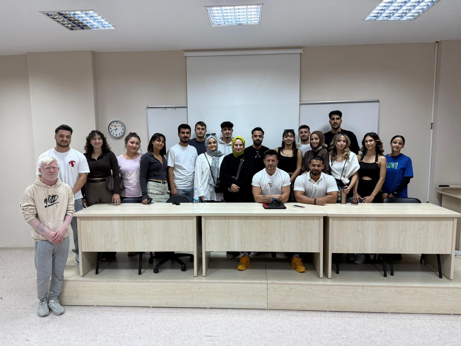 Danışman-Öğrenci Toplantıları Gerçekleştirildi.