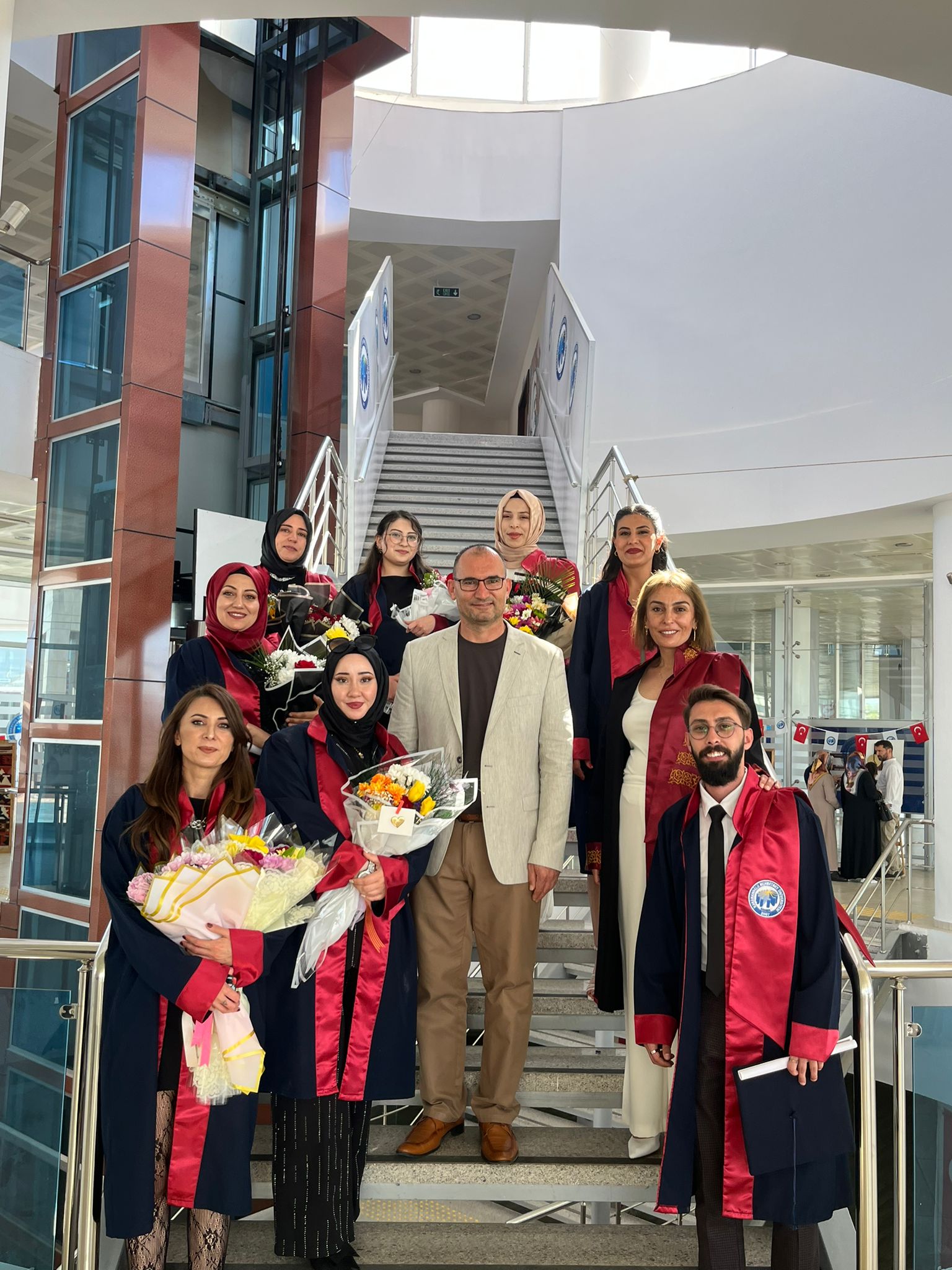 Geleneksel Türk Sanatları Bölümü 4.sınıf öğrencilerinin düzenlemiş olduğu "Mezuniyet Sergisi"nin açılışı yapılmıştır.