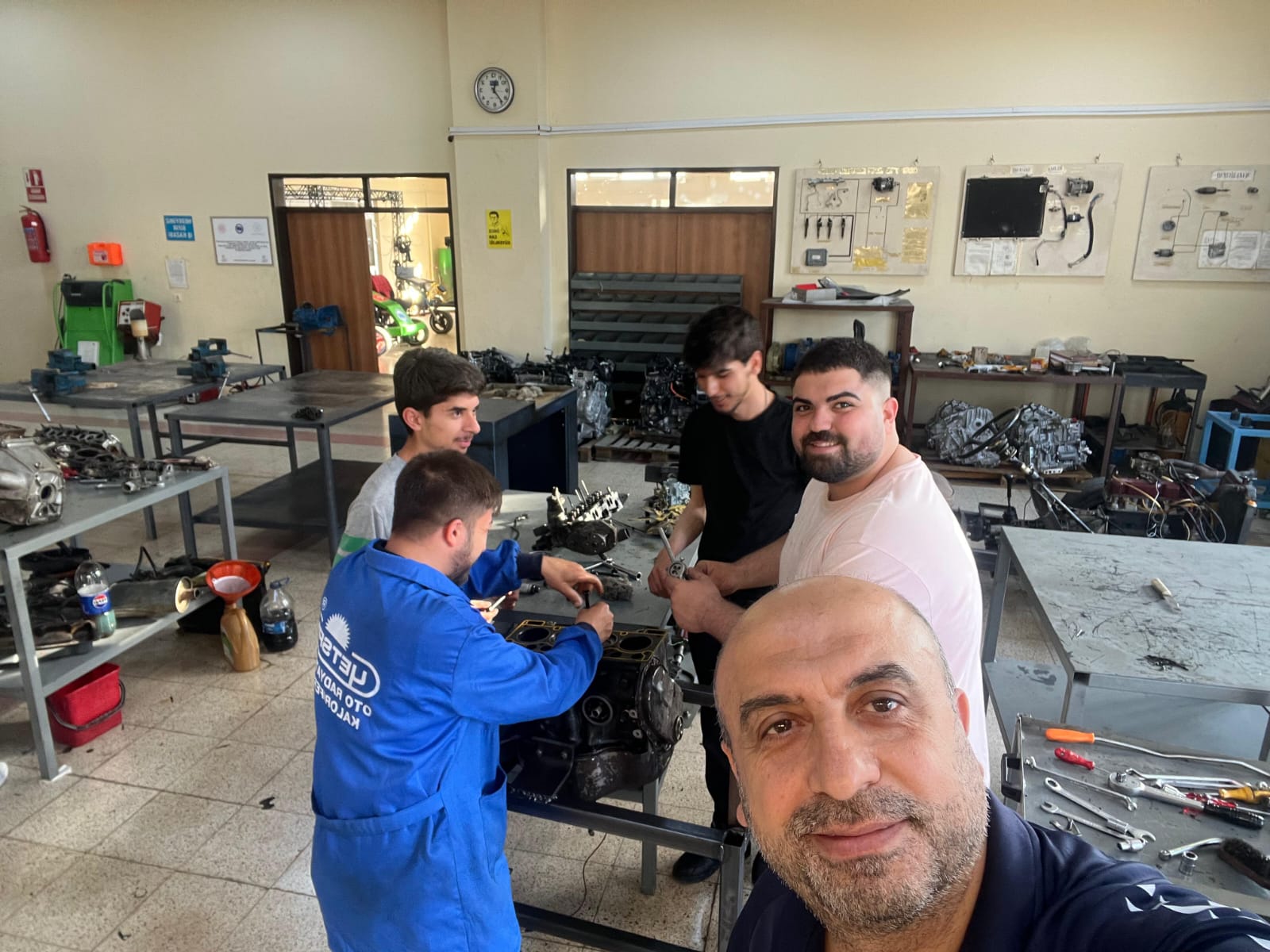 Otomotiv Teknolojisi Programı Öğrencileri, Dönem Boyunca Üzerinde Çalıştıkları Motoru Başarıyla Toparlayıp Çalıştırdı