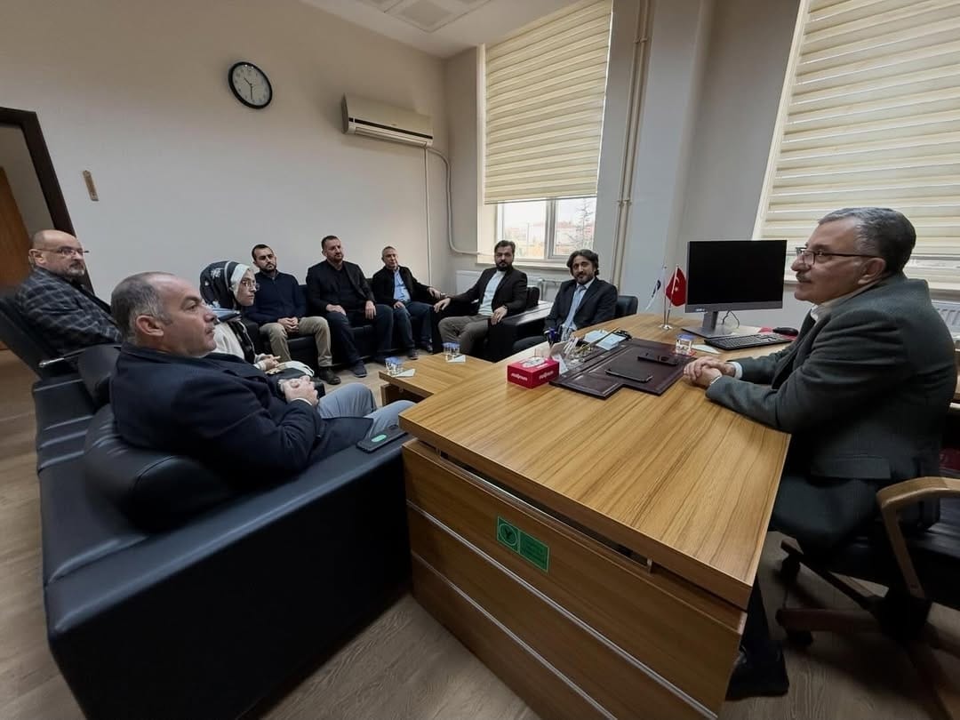 Kazım Karabekir Meslek Yüksekokulu’nda Düzenlenen Meslek Yüksekokulları Kurul Toplantısı, Rektörümüz Prof. Dr. Mehmet GAVGALI ve Rektör Yardımcımız Prof. Dr. Murat MAYDA’nın Katılımıyla Gerçekleştirildi