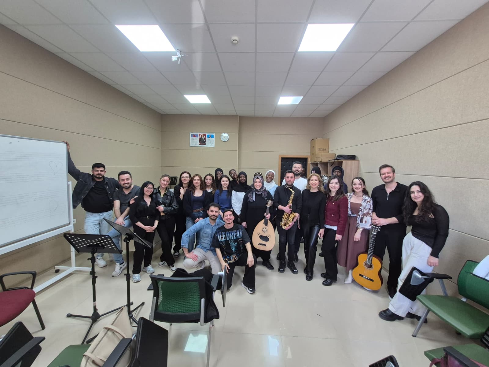 TÖMER Öğrencilerine Yönelik Türk Müziği ve Çalgı Aletleri Etkinliği Düzenlendi