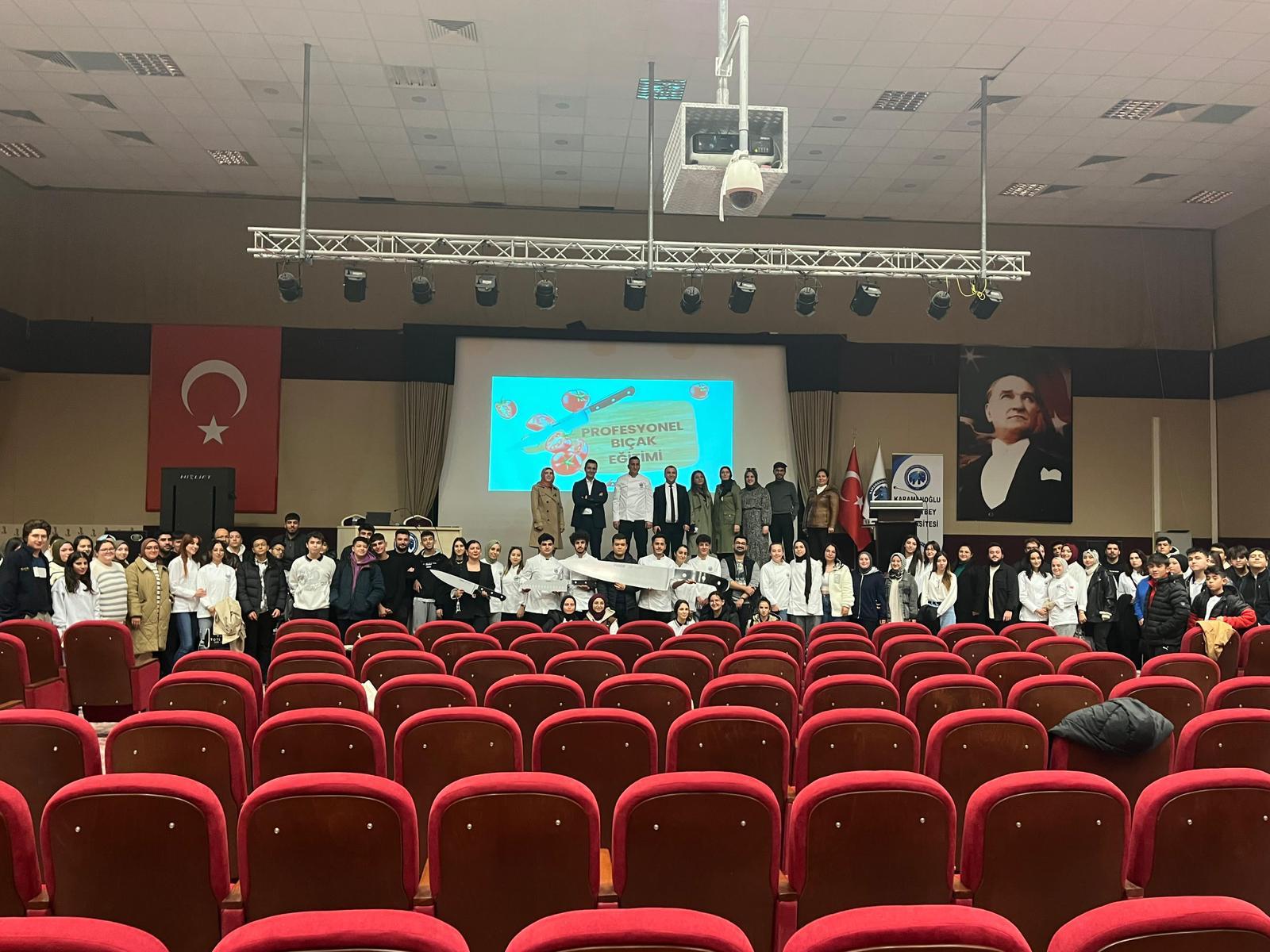 Fakültemiz Gastornomi ve Mutfak Sanatları Bölümüne Profesyonel Bıçak Eğitimi Semineri Düzenlendi