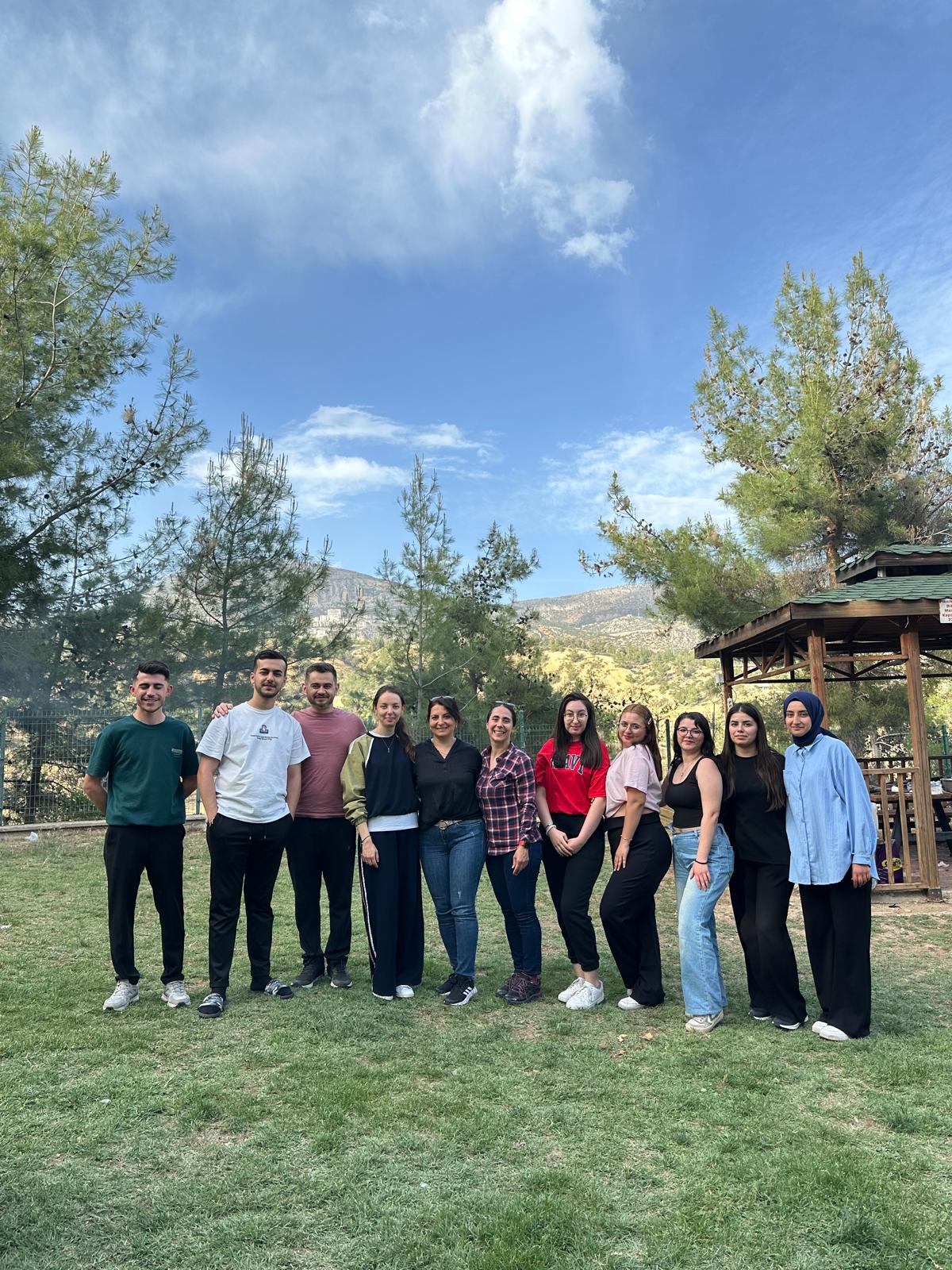 Fakültemiz Turizm Rehberliği Bölümü Öğrencileri Piknikte Buluştu