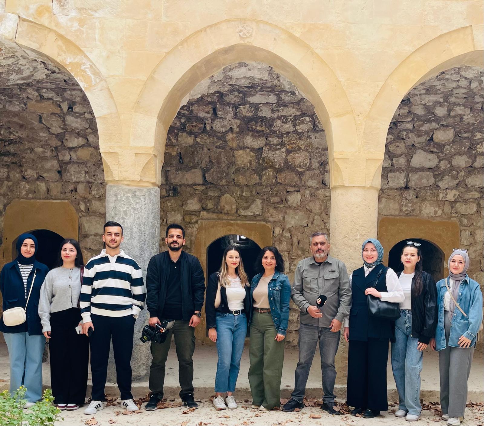 Fakültemiz Turizm Rehberliği Bölümü Öğrencilerimiz A Haber Belgesel Çekimine Katıldı