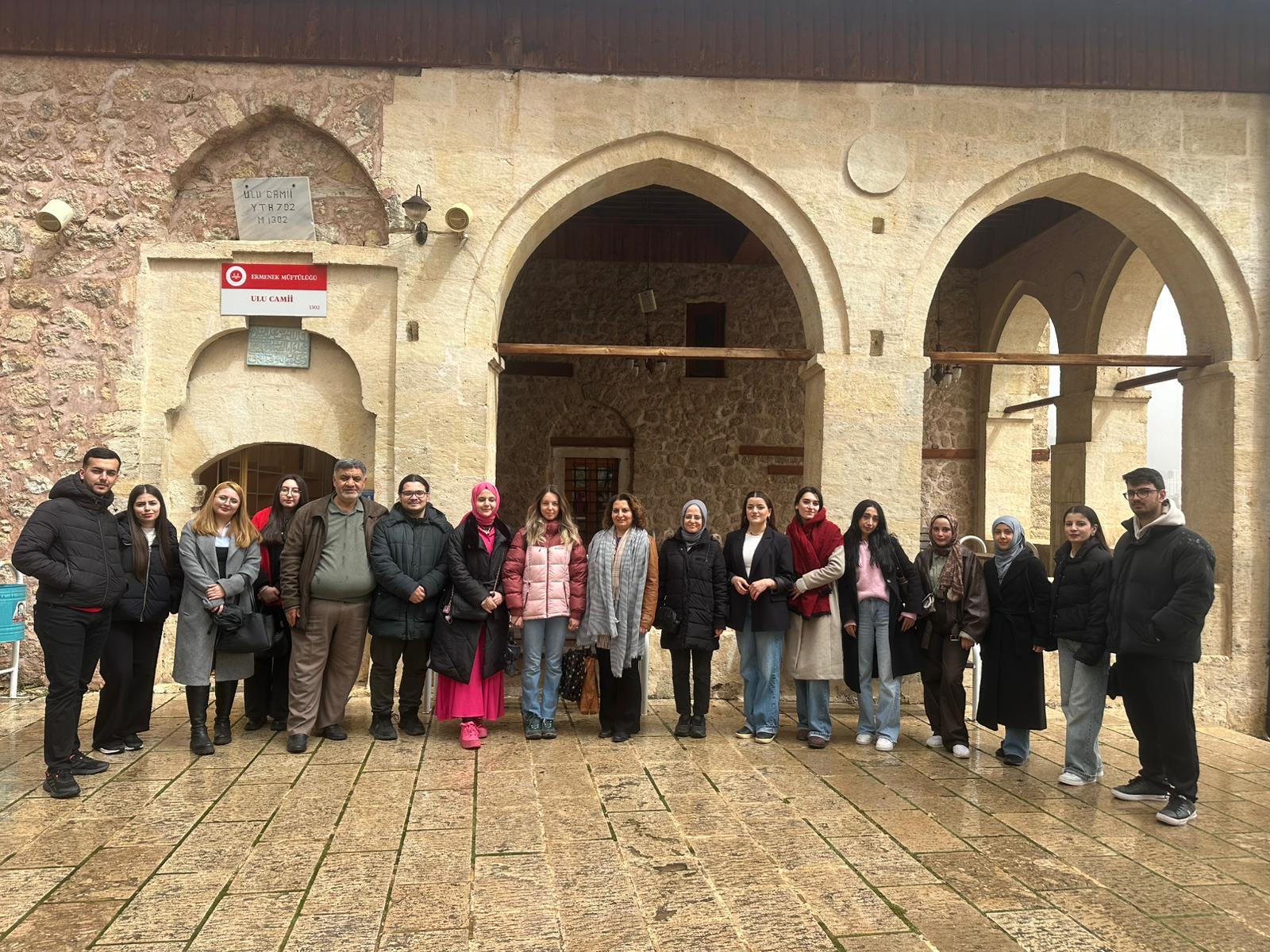 Fakültemiz Turizm Rehberliği Bölümü Öğrencilerinden Uygulama Gezisi