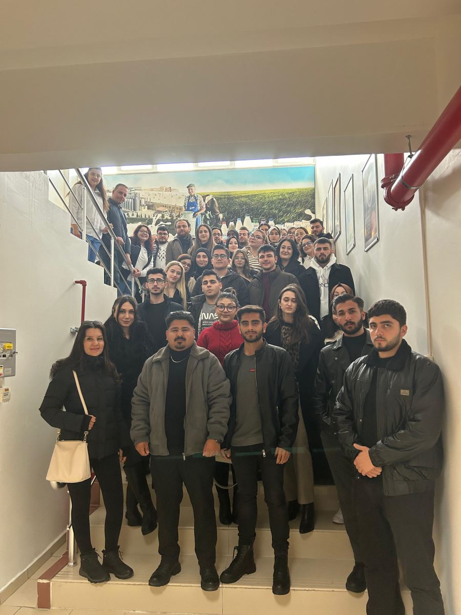 Uluslararası Ticaret ve Lojistik Bölümü Öğrencileri Ak Gıda Tesislerini Yakından İnceledi