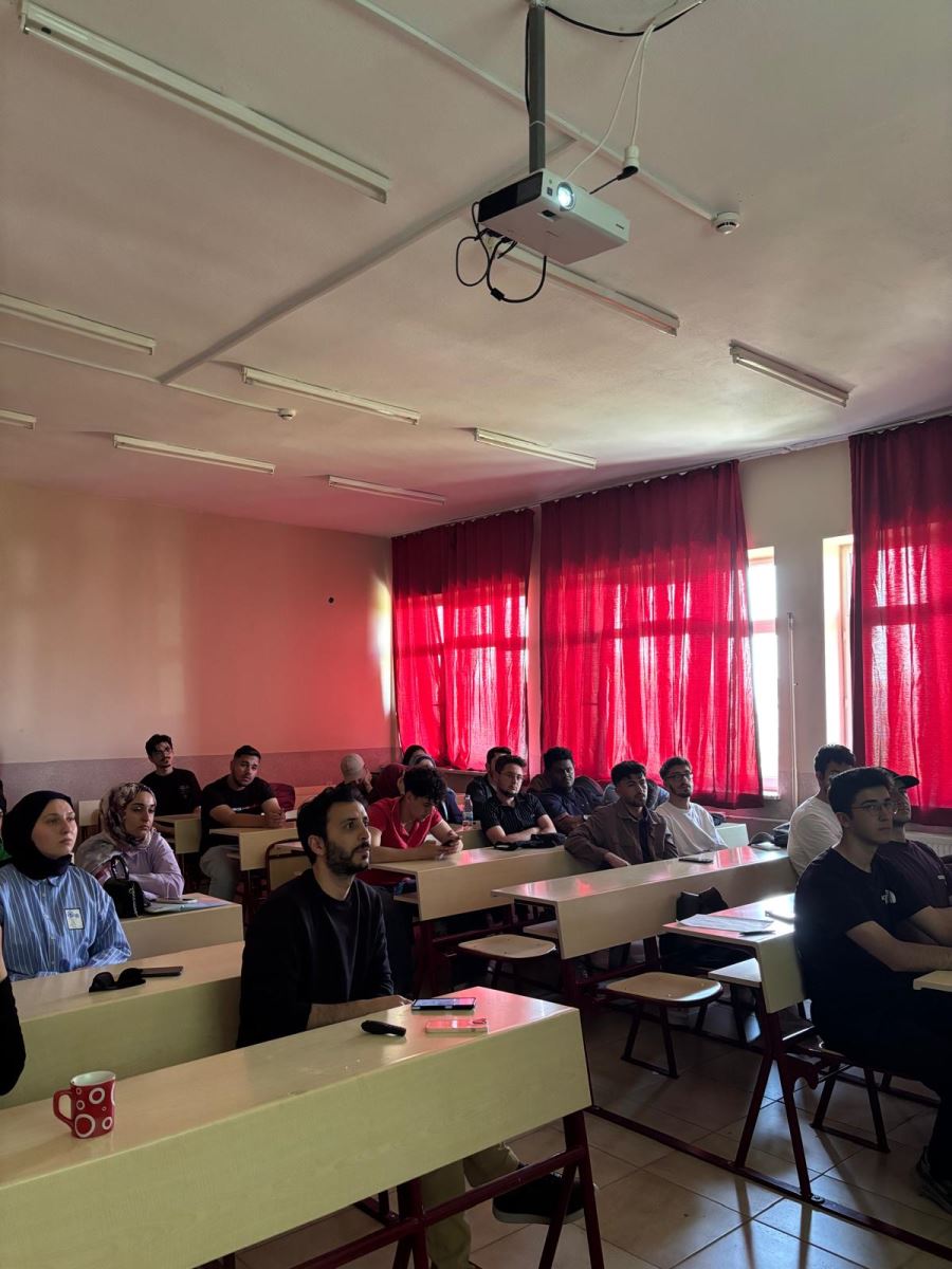 TÜBİTAK 2209-A Konferansı Fotoğraf 4