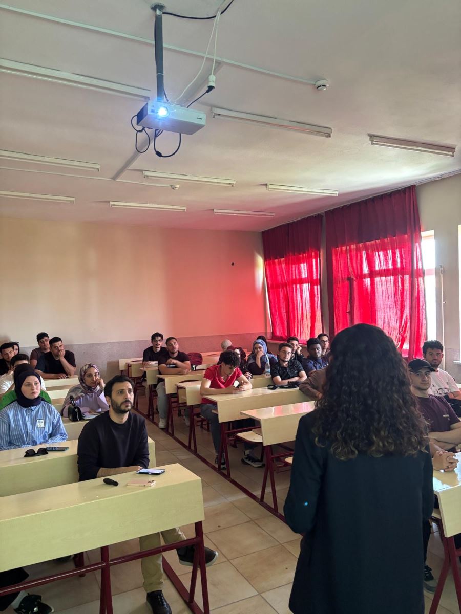 TÜBİTAK 2209-A Konferansı Fotoğraf 3