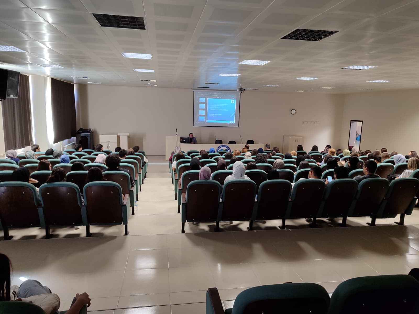 Yüksekokulumuz Hazırlık Sınıfı Öğrencilerine Yönelik Oryantasyon Eğitimi Yapıldı